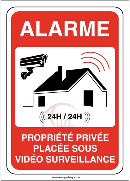Bord voor privé-eigendom onder videobewakingsalarm 24/7
