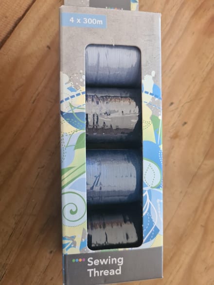 Crelando Universeel naaigaren - 4 stuks - 300m - Polyester