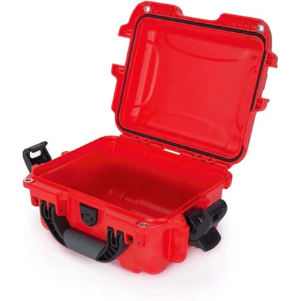 Nanuk 905 Case w/padded divider - Red
