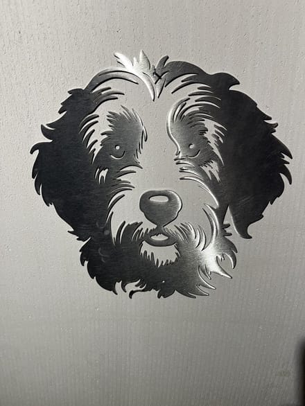 Metalen hond - Labradoodle - wanddecoratie - Tuindecoratie