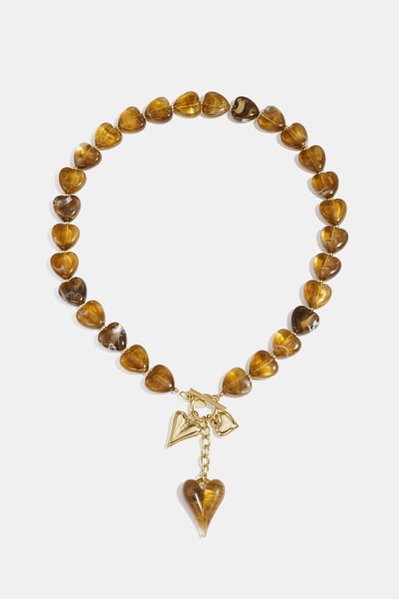 Kralenketting met hangende harten charms