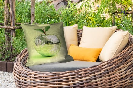 Sierkussen Buiten - Groen - Disco - Decoratie - Appel - 60x60 cm - Weerbestendig