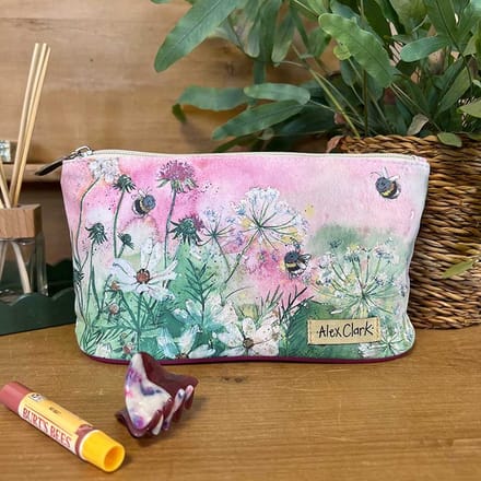 Alex Clark Makeup Bag Bees in Summer ~ Make up tas Bijen in de Zomer
