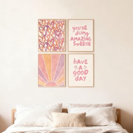 Set van 4 Esthetische Roze Wandposters Pastel Hart & Zonnestralen Kunstprints