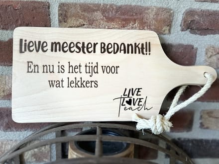 Creaties van Hier - serveerplankje - meester - 35 cm - hout