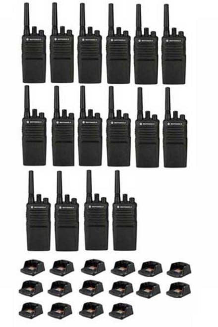 Set van 16 Motorola XT420 UHF IP55 PMR446 Portofoon met laders