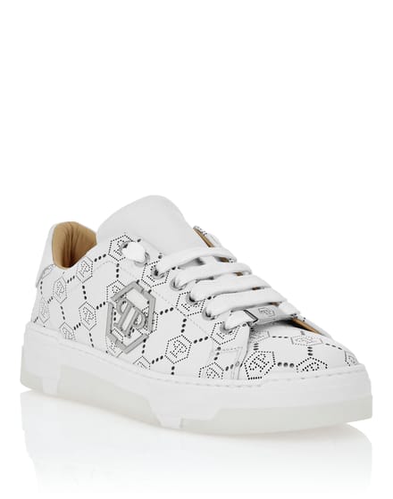 Low Top Leather Skeakers Matte Monogram