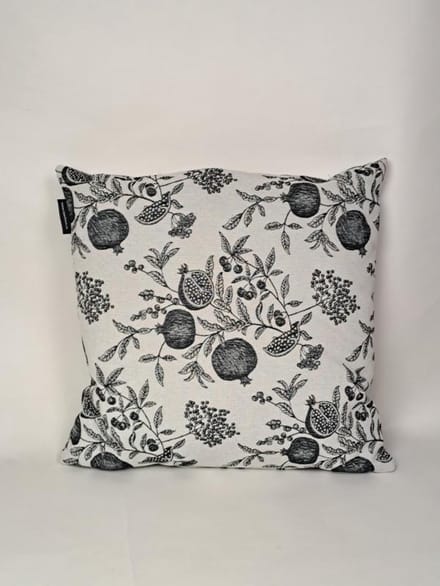 Madison sierkussen 45x45cm Fig Black