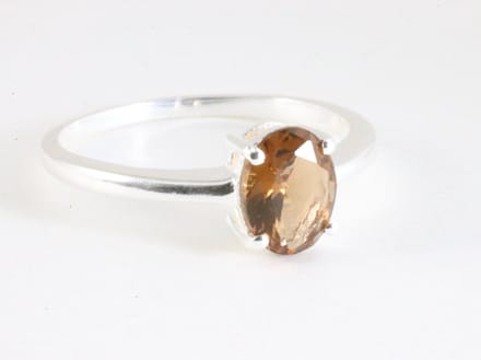 Fijne hoogglans zilveren ring met rookkwarts - maat 20