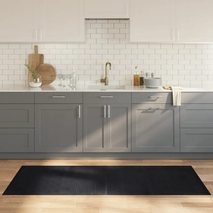 vidaXL - Vloerkleed - rechthoekig - 80x200 - cm - bamboe - zwart