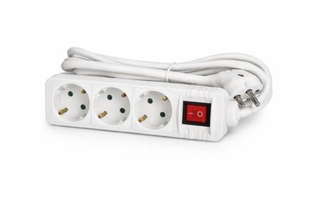 Drievoudige ISY IPS 3000-W Stekkerdoos
