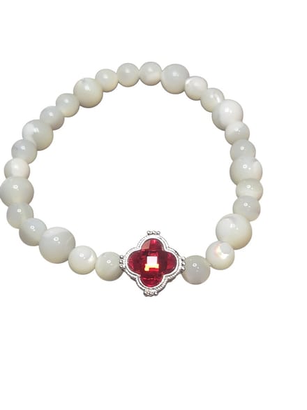 schelpkralen armband.