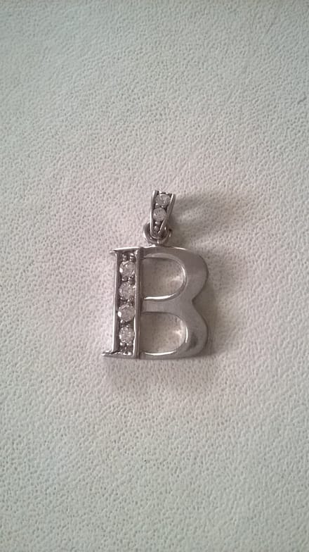 Gemstones-silver letterhanger B 925-sterling zilver met zirkonia
