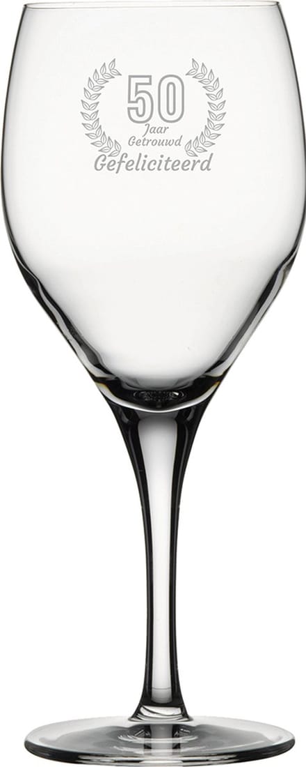 Gegraveerde witte wijnglas 34cl Gefeliciteerd 50 jaar getrouwd