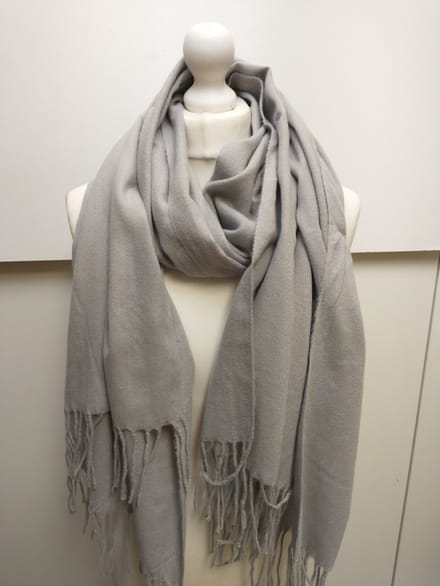 Lange dames warme sjaal Taylor-effen licht grijs-wintersjaal