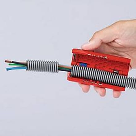 Knipex TwistCut® Snijder voor geribbelde buizen 100 mm - capaciteit 13 - 32 mm - 90 22 02 SB