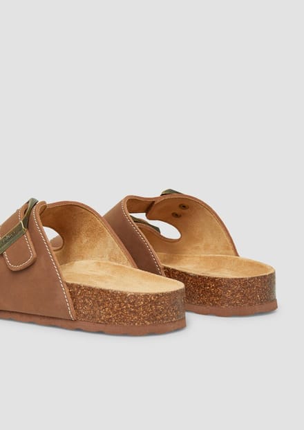 Mules uit leer met juweeldetail s.Oliver
