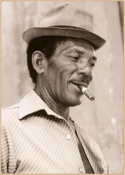 Kunstdruk Christophe Chat-Verre - Tabaco - Santiago de Cuba 30x40cm