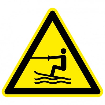 Waarschuwingssticker voortgetrokken wateractiviteiten, ISO 7010, W045 100 mm