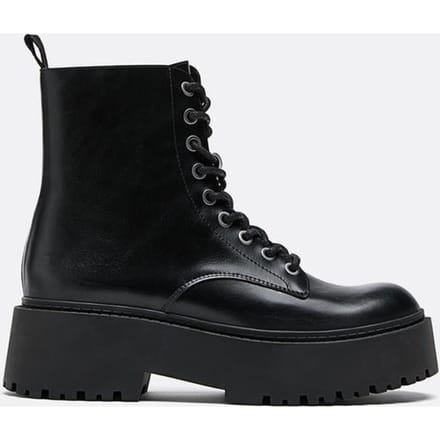 Stradivarius Veterschoenen met platte zool  Zwart 37
