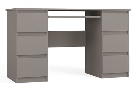 Kuba's bureau CLAY