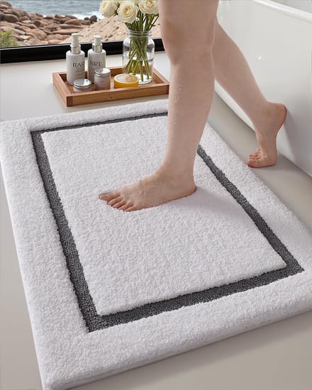 Badmat in Grijs, 61 x 92 cm, Waterabsorberend en Sneldrogend Microvezel, Antislip en Wasmachinebestendig, Luxe Badkameraccessoire