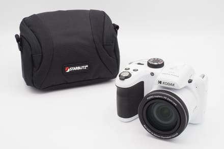 Kodak Pixpro AZ405 - Compactcamera - Wit - + 32GB geheugenkaart - + Tas