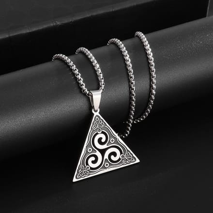 Nieuwe Retro Drie Afschuining Ketting Verkoop Roestvrij Staal Driehoekige Driehoek Hanger Sieraden black