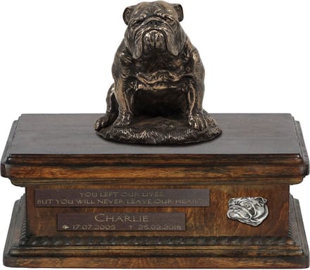 Persoonlijke houten urn voor bulldog as met beeldje