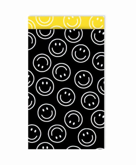 25x Cadeauzakje Smiley Zwart Geel 12x19cm