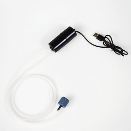 Draagbare USB-zuurstofpomp voor aquariums, klein en ultra stil voor het vissen.