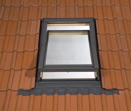 RoofLITE BASE actie dakraam M4A 78x98 HR++ - inclusief gootstukken