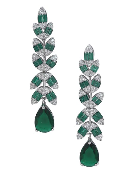 AVANT-GARDE PARIS Oorbellen - Statement - Waterfall - Rhodium Plated - 6.5 cm - Baguette Accenten