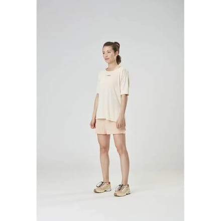 Picture Kiersi SS Tech Tee (Maat - S, Kleur - Smoke white)