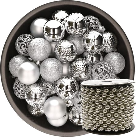 Kerstballen 6 cm - 37x stuks - incl. kralenslinger 10 m - zilver - kunststof