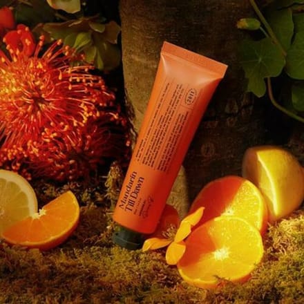 Derma B Narrative Handcrème Mandarijn Tot Zonsopgang 50ml brown