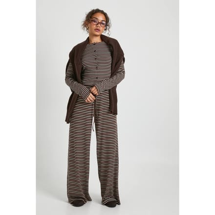 boohoo Dames Gestreepte Mid Rise Broek met Wijde Pijpen | Chocolate | Maat: 6