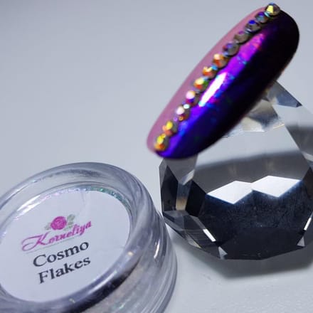 Korneliya Flakes Cosmo