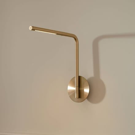 UMAGE LED wandlamp Omni Pivot, messingkleurig, dimbaar
