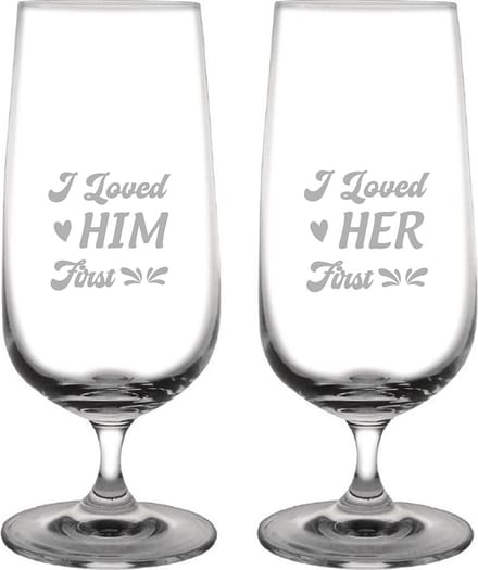 Gegraveerde set Bierglazen op voet 41cl I loved him first - I loved her first