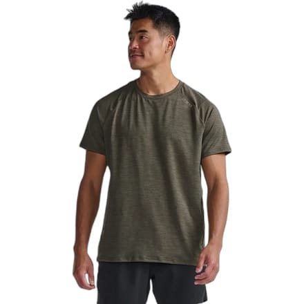 2xu Motion T-shirt Met Korte Mouwen Bruin M Man