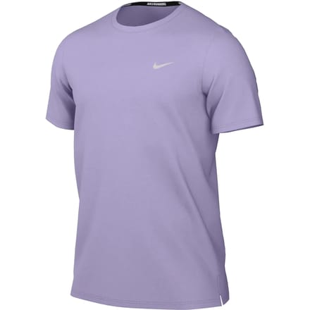 Nike miler dri-fit t-shirt in de kleur paars.
