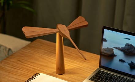 Gingko Dragonflight Balance light LED Tafellamp - Esdoornhout