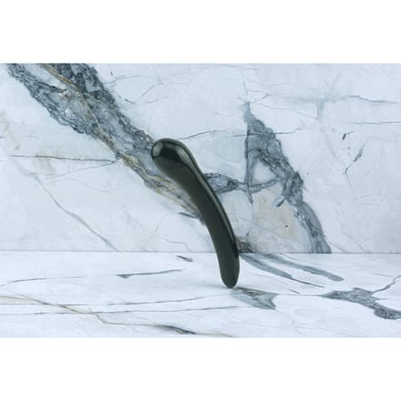 Obsidiaan Dildo Isabella - Bescherming en Diepe Stimulatie