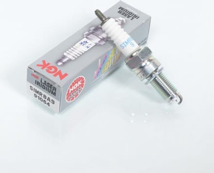 ngk bougie voor motor honda 680 nsa dn-01 na 2011 nieuw