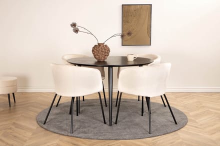 DippØ115BLBL eethoek eetkamertafel zwart en 4 Berit eetkamerstal velours beige.