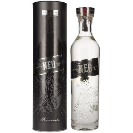 Bacardi Facundo NEO Silver Rum 40% Vol. 0,7l in geschenkverpakking