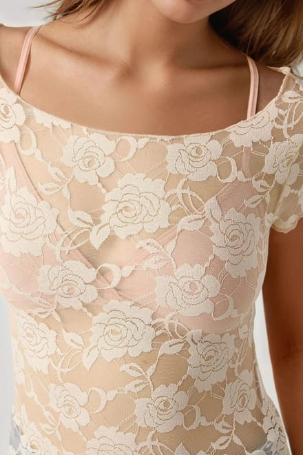 Floral Lace Crop Top Pika Collectie