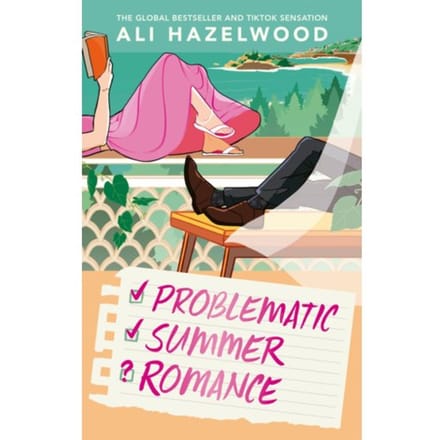 Problematic Summer Romance door Ali Hazelwood Paperback Boek 9781408729885