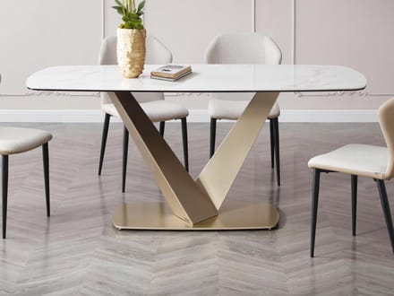 Vente-unique Verlengbare eettafel 6 personen van keramiek en metaal - Wit marmereffect en goud - PORELIMA van Pascal MORABITO